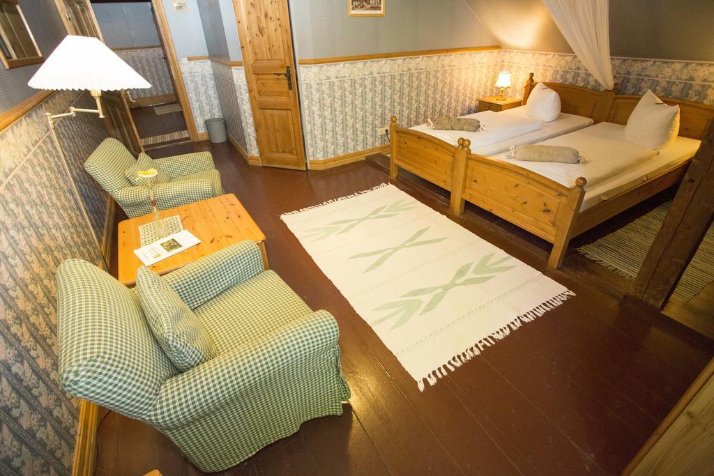 Rustic Double Room,153042409:JPEG